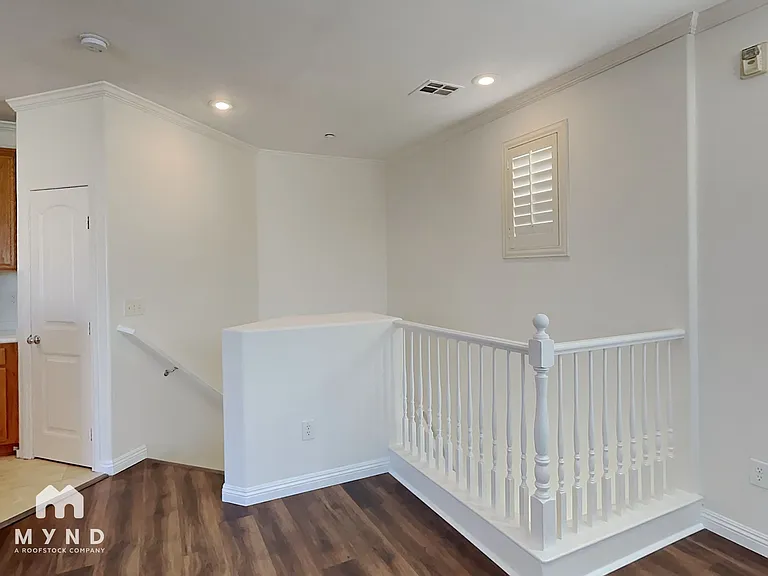 495 Westminster Hall Ave #103 — Photo 5