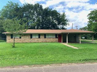 409 E Dixon St, Jefferson, TX 75657