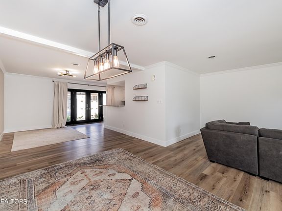 5th image of 7914 Gleason Dr APT 1095
