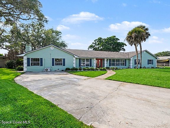 2nd image of 3130 Saunders Pl