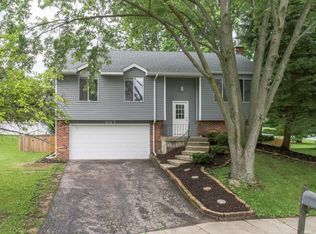 467 Independence Ln, Bolingbrook, IL 60440