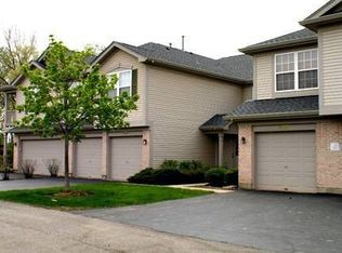1539 Auburn Ln, Gurnee, IL 60031