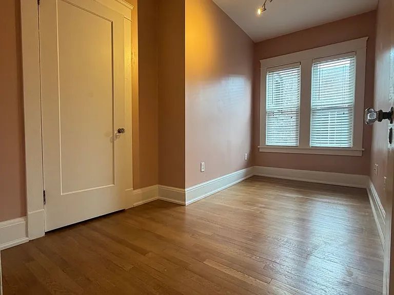 2476 Derbyshire Rd #6 — Photo 8