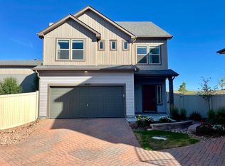 6689 Shadow Star Dr, Colorado Springs, CO 80927