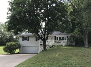 302 Vernonview Dr, Mount Vernon, OH 43050