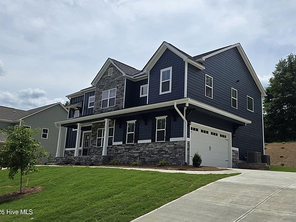2nd image of 179 Oakbrook Drive