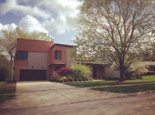 1231 59th St, Downers Grove, IL 60516