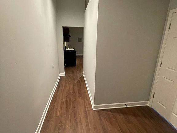 5th image of 2065 W Coulter St #109