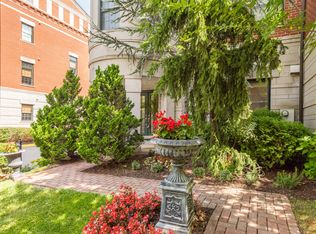 12070 Chancery Station Cir, Reston, VA 20190