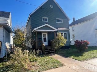 204 N 3rd St, Ishpeming, MI 49849
