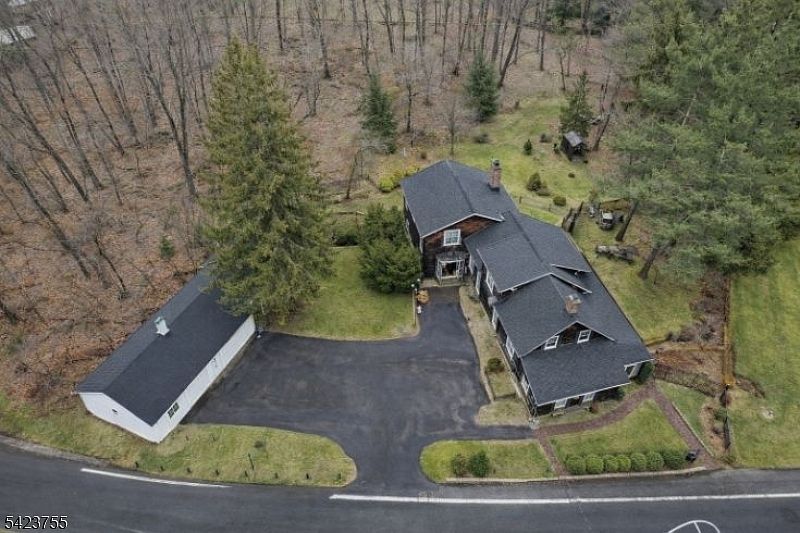 1st image of 691 Ridgedale Ave