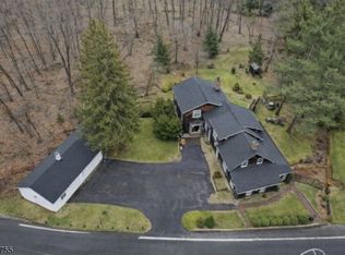 691 Ridgedale Ave, East Hanover, NJ 07936