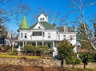 14 Spring Garden Rd, Rocky Point, NY 11778