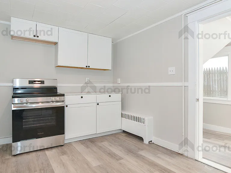 11 Pleasant St #3 — Photo 13