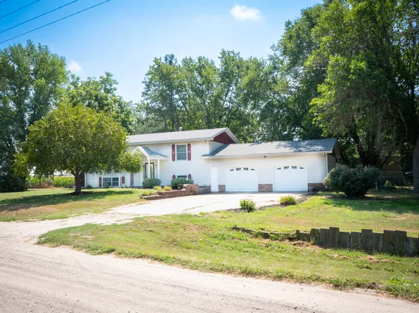 3606 Old Highway 8, Norfolk, NE 68701