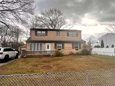 20 W Belmont St, Bay Shore, NY, 11706