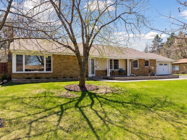502 Drillane Rd, Hopkins, MN 55305