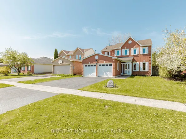 33 Meaghan St, Hamilton, ON L8B 0H5
