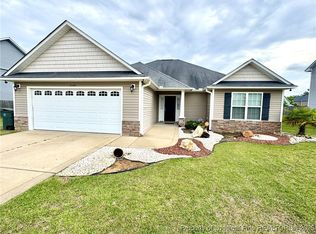 2120 Heathcote Dr, Fayetteville, NC 28314