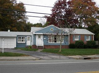 1531 W Shore Rd, Warwick, RI 02889