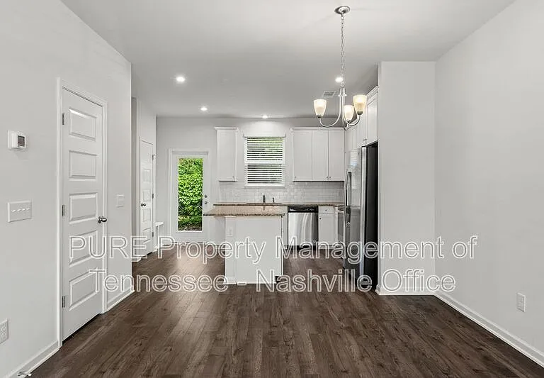 1219 Hope Village Way — Photo 9