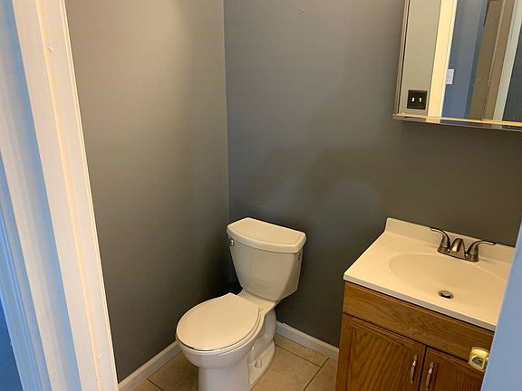 4th image of 605 Blumhoff Ave #635
