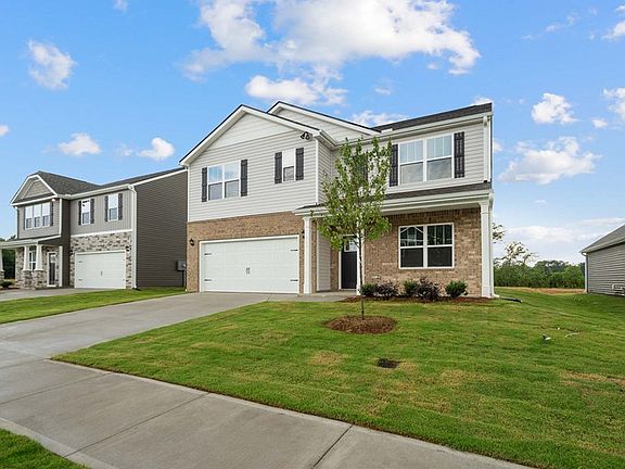3rd image of 109 Depot Cir