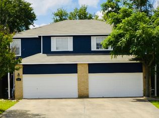 945 Sagewood Trl, San Marcos, TX 78666