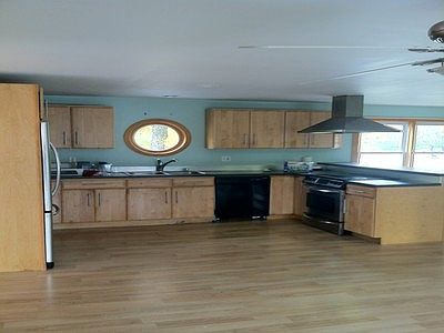 3rd image of 30 Washington St