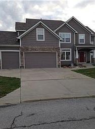3rd image of 2313 NE 23rd St