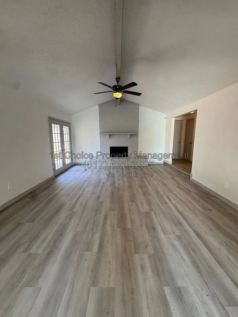 3 bed, 2.0 bath, 1641 sqft, $2,195 — Photo 3