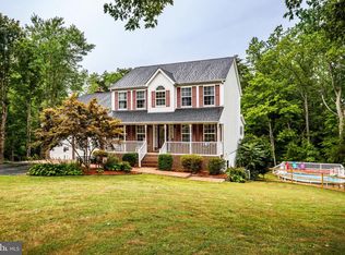 1077 Mountain View Rd, Fredericksburg, VA 22406
