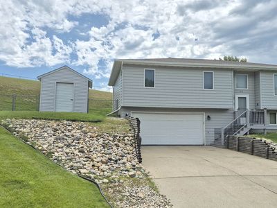 1312 7th St NE, Minot, ND, 58703