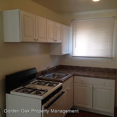 4th image of 817 15 1/2 St APT C