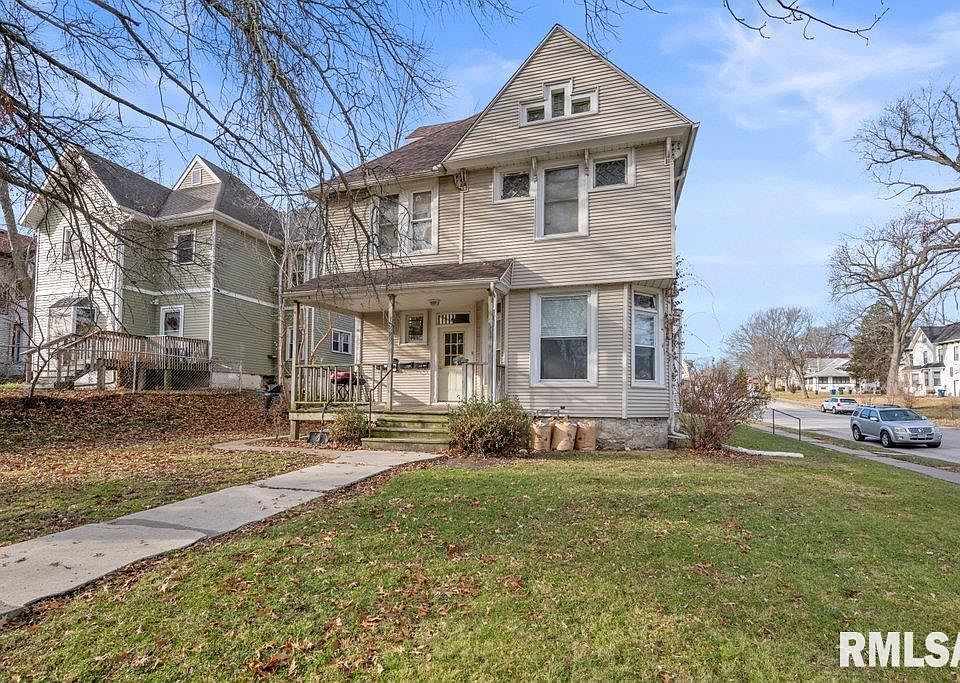 1228 Tremont Ave, Davenport, IA 52803 | Zillow