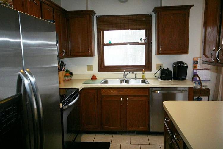 1st image of 5716 Bloomfield Dr