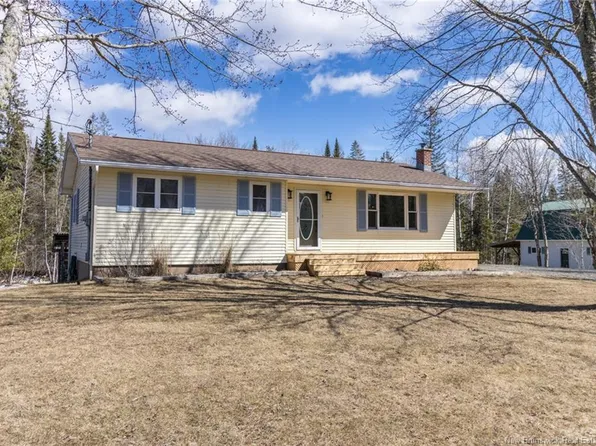 18 Balsam Dr, Lincoln, NB E3B 8G9
