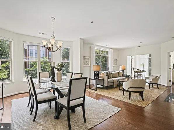 1860 Stratford Park Pl APT 209, Reston, VA 20190