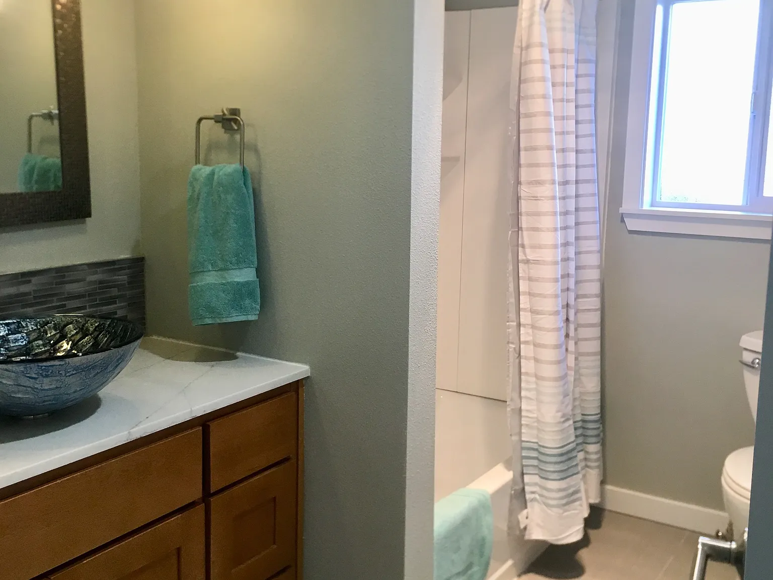 4 bed, 3008 sqft, $3,950 — Photo 2