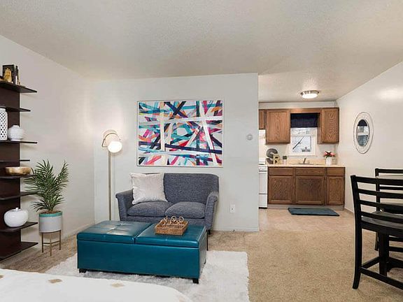 3rd image of 2100 Sheridan Dr #0B-1Ba-325Sqft