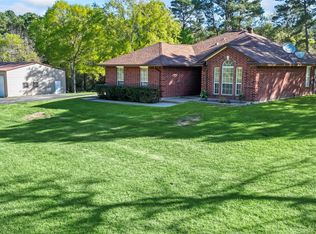 13 Westwood Dr, Huntsville, TX 77320