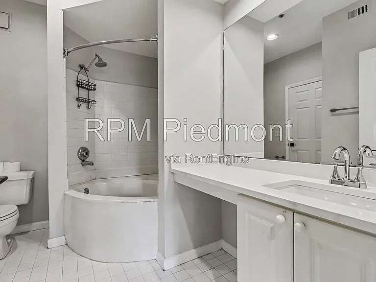 220 Renaissance Pkwy NE #2122 — Photo 20