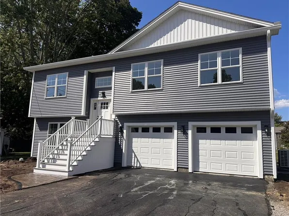 67 Kenway Ave, Warwick, RI 02889