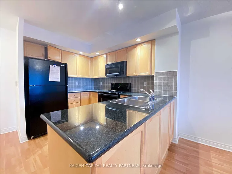 33 Cox Blvd #231 — Photo 2