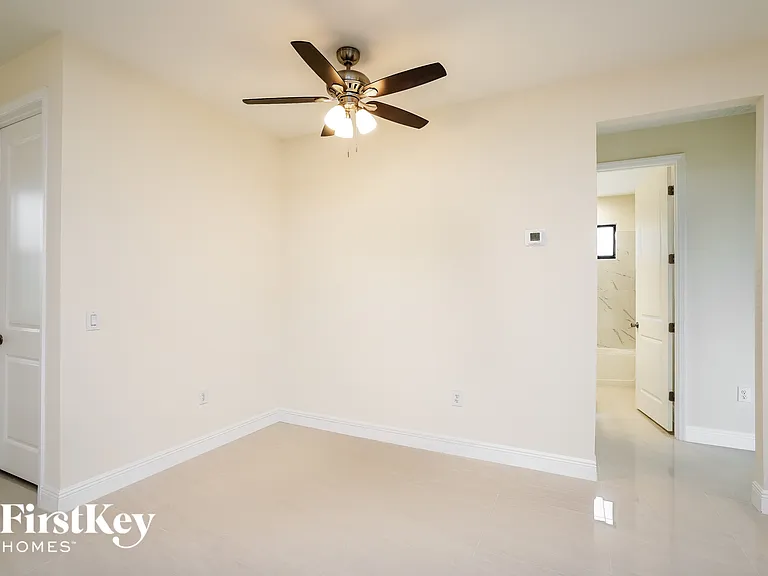 3404 26th St SW — Photo 12