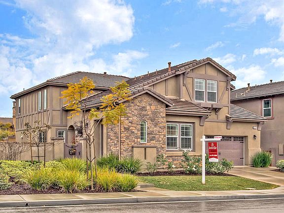2nd image of 1011 Tucana Dr