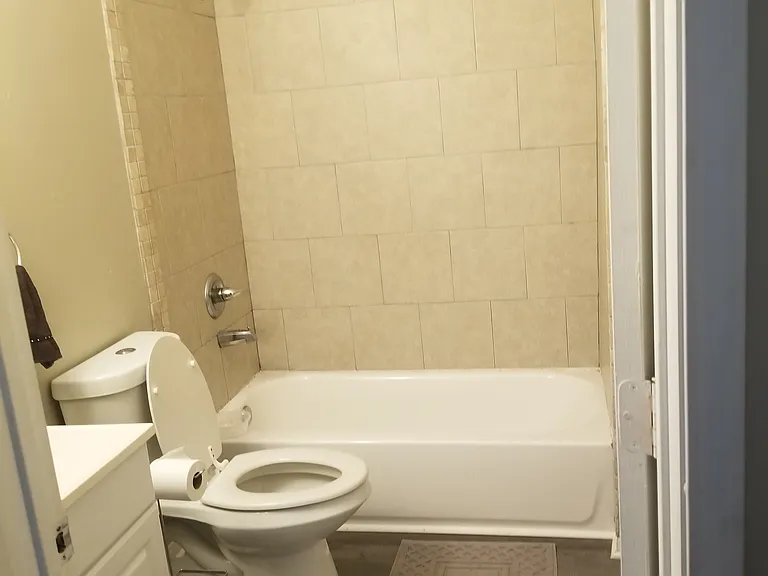 940 Roosevelt Dr — Photo 18
