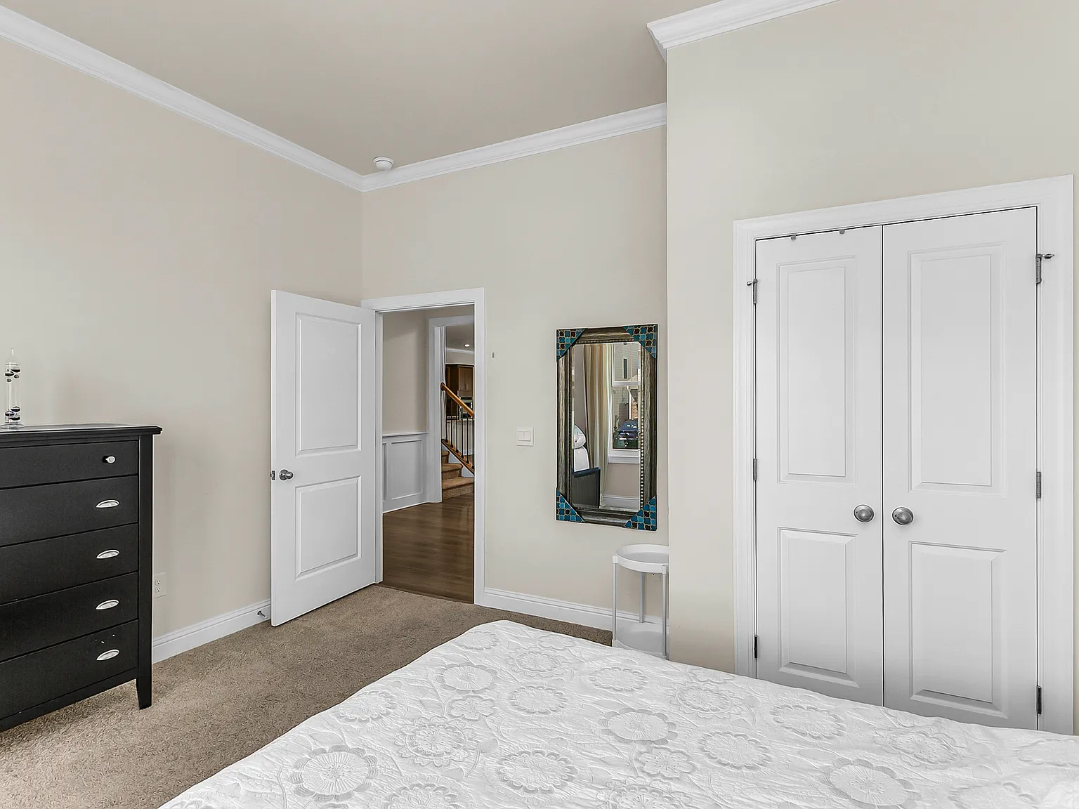4 bed, 2428 sqft, $2,800 — Photo 4
