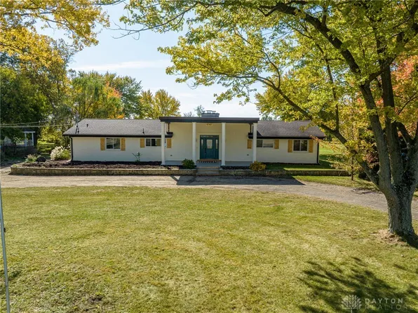 4740 W Wenger Rd, Clayton, OH 45315