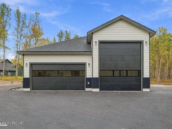 5th image of 8066 E Dale Cir